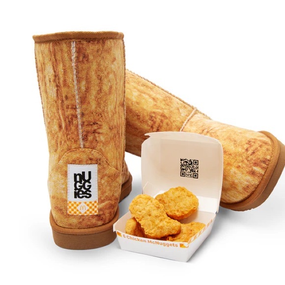 McDonald's LIMITED EDITION Nuggies Ugg Boots RARE Only pair in USA small - Picture 11 of 13